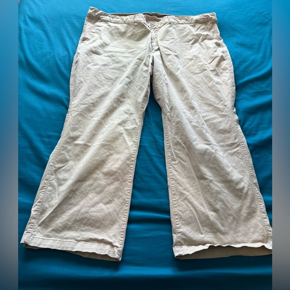 Old Navy size 30 Plus Trousers - Picture 14 of 16